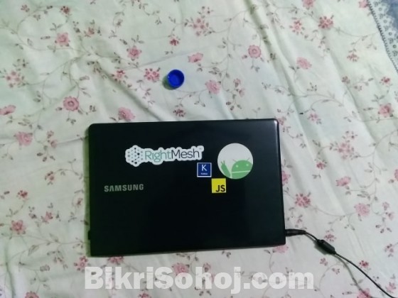 Samsung Laptop 14